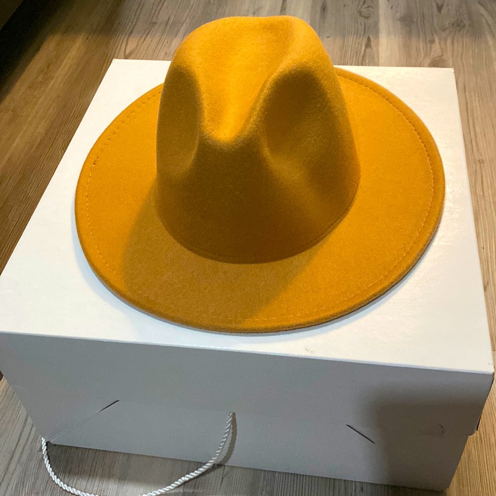 Fashion hat